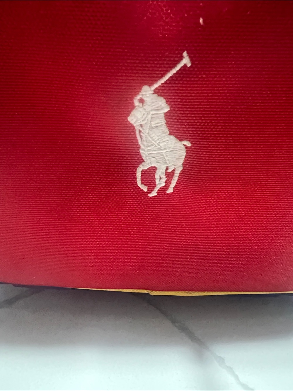 Polo by Ralph Lauren Red lunch Bag with Blue Trim - Picture 2 of 8